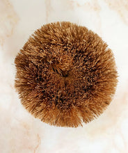 Load image into Gallery viewer, Round Coconut Scrubby
